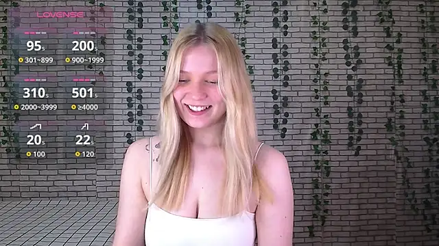 EmiliaDuchess online show from October 2025 11:44:02 AM