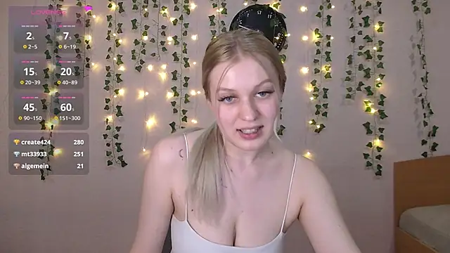 EmiliaDuchess online show from March 2025 01:14:01 PM
