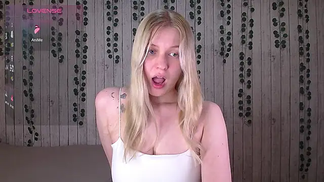 EmiliaDuchess online show from December 2025 12:19:02 PM