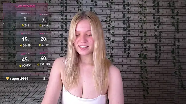 EmiliaDuchess online show from October 2025 09:55:01 AM