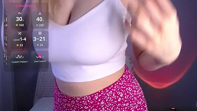 EmiliaDuchess online show from May 2026 01:28:01 PM