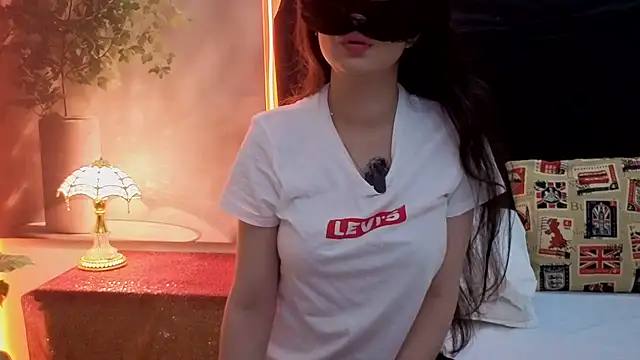 sexybaby22111 online show from October 2025 10:47:01 AM