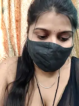 Hotty-simran online show from December 2025 05:17:02 AM