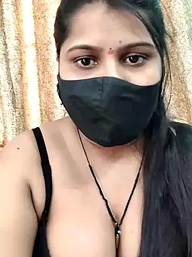 Snapshot of Hotty-simran chatting on October 2025 04:57:02 AM Hotty-simran online show from October 2025 04:57:02 AM