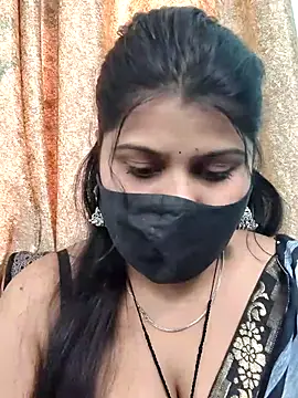 Hotty-simran online show from November 2025 04:23:01 AM