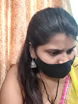 Snapshot of Hotty-simran chatting on September 2025 04:44:01 AM Hotty-simran online show from September 2025 04:44:01 AM