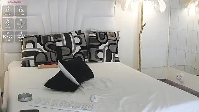 LizySoul online show from April 2026 04:01:01 PM