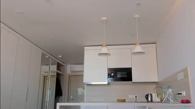 agelandreww online show from April 2026 10:43:01 AM