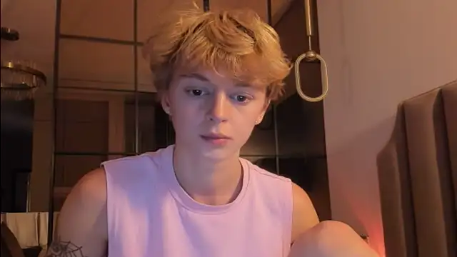 agelandreww online show from April 2026 05:30:01 PM