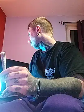 Schabernack1990 online show from November 2025 07:41:02 PM