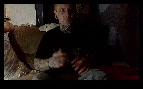 Snapshot of Schabernack1990 chatting on January 2025 03:58:02 AM Schabernack1990 online show from January 2025 03:58:02 AM