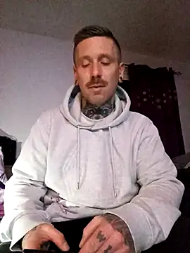 Snapshot of Schabernack1990 chatting on October 2025 04:00:02 AM Schabernack1990 online show from October 2025 04:00:02 AM