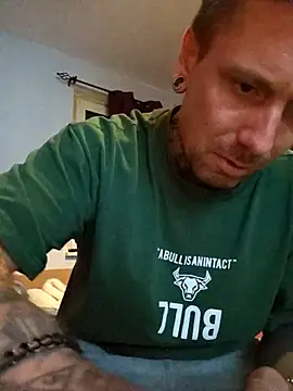 Snapshot of Schabernack1990 chatting on September 2025 11:22:02 PM Schabernack1990 online show from September 2025 11:22:02 PM