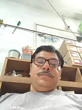 Snapshot of Srmotrs chatting on June 2026 02:34:01 PM Srmotrs online show from June 2026 02:34:01 PM