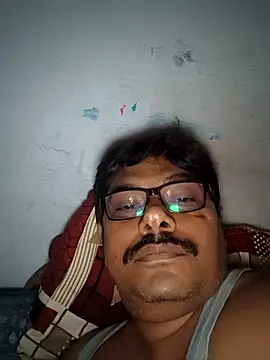 Snapshot of Srmotrs chatting on November 2025 01:21:02 AM Srmotrs online show from November 2025 01:21:02 AM