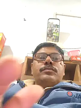 Snapshot of Srmotrs chatting on November 2025 01:36:01 PM Srmotrs online show from November 2025 01:36:01 PM