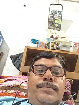 Snapshot of Srmotrs chatting on October 2025 12:39:02 PM Srmotrs online show from October 2025 12:39:02 PM