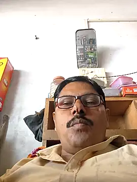 Snapshot of Srmotrs chatting on November 2025 05:34:01 AM Srmotrs online show from November 2025 05:34:01 AM