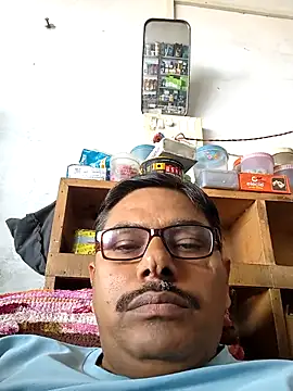 Snapshot of Srmotrs chatting on November 2025 05:34:02 AM Srmotrs online show from November 2025 05:34:02 AM