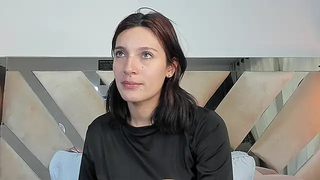 Snapshot of ValeryyGrace chatting on February 2025 11:10:02 PM ValeryyGrace online show from February 2025 11:10:02 PM