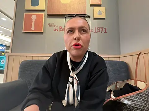 Arabellalee23 online show from January 2026 04:44:01 PM