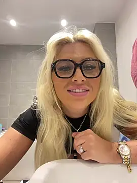 Arabellalee23 online show from December 2024 10:05:01 PM