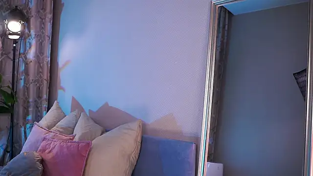 AnnLevine online show from December 2025 01:57:02 PM