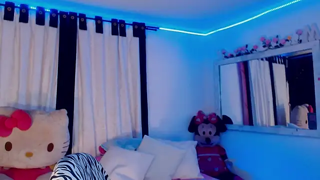 Snapshot of touchm_cockhard chatting on March 2025 05:11:01 AM touchm cockhard online show from March 2025 05:11:01 AM