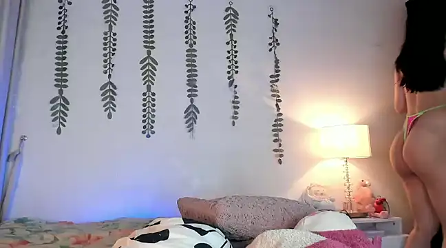 Snapshot of halseycox___ chatting on January 2025 06:28:01 AM halseycox online show from January 2025 06:28:01 AM