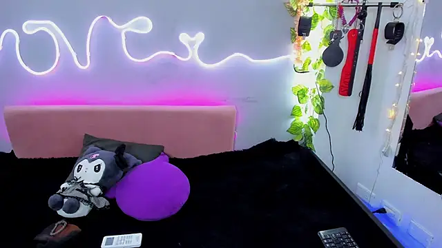 Snapshot of YouliteSllut2 chatting on January 2025 07:22:01 PM YouliteSllut2 online show from January 2025 07:22:01 PM