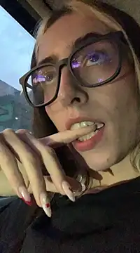 Snapshot of YouliteSllut2 chatting on February 2025 11:26:02 PM YouliteSllut2 online show from February 2025 11:26:02 PM