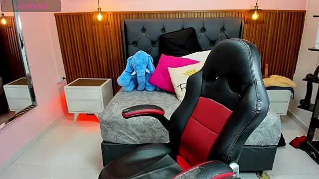 MEYLAGIA online show from February 2026 03:16:01 AM