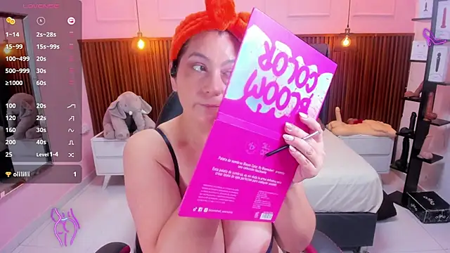 MEYLAGIA online show from November 2025 03:10:01 AM