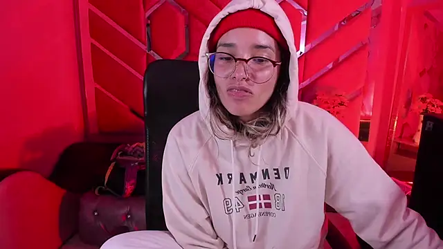 Olivia Fox69 online show from February 2026 03:05:01 AM