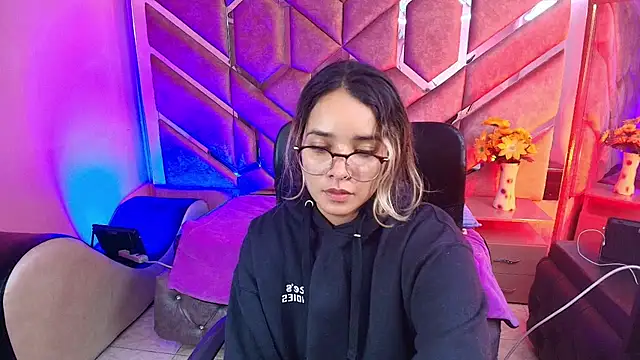 Olivia Fox69 online show from December 2025 03:55:01 AM