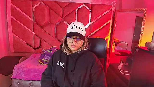 Olivia Fox69 online show from December 2025 02:29:02 AM