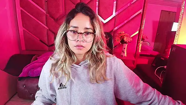 Olivia Fox69 online show from November 2025 03:51:02 AM