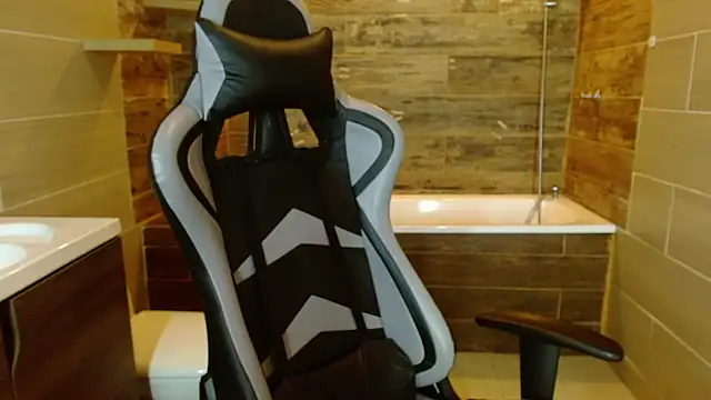 Amir Abdull online show from November 2025 09:59:01 PM