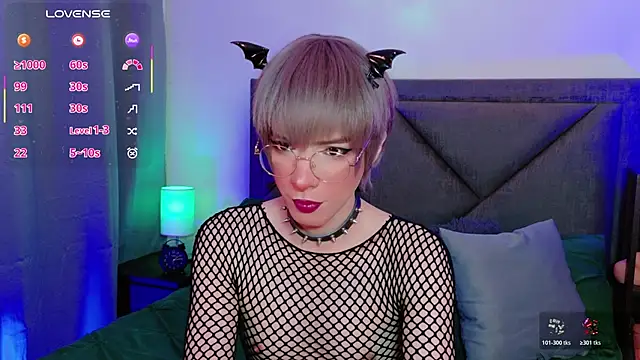 Sammy Russell online show from June 2026 03:48:02 AM