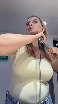 EmiilyAdams  online show from March 2026 09:33:01 PM