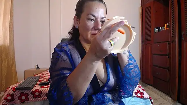 Snapshot of sofiamature01 chatting on October 2025 03:03:01 PM sofiamature01 online show from October 2025 03:03:01 PM