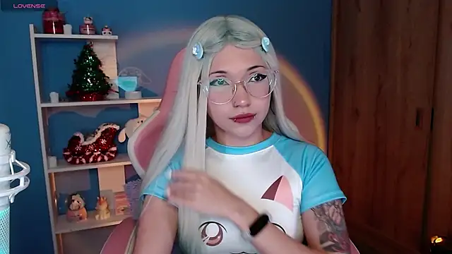 Snapshot of Artic_love chatting on December 2024 12:02:02 AM Artic love online show from December 2024 12:02:02 AM