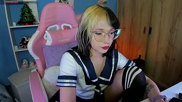 Snapshot of Artic_love chatting on February 2025 07:37:02 AM Artic love online show from February 2025 07:37:02 AM
