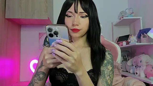 Snapshot of Artic_love chatting on October 2025 02:13:02 AM Artic love online show from October 2025 02:13:02 AM
