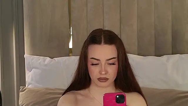 Snapshot of AnneSand chatting on June 2026 03:55:01 AM AnneSand online show from June 2026 03:55:01 AM