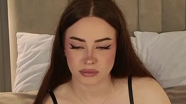 Snapshot of AnneSand chatting on June 2026 03:40:02 AM AnneSand online show from June 2026 03:40:02 AM