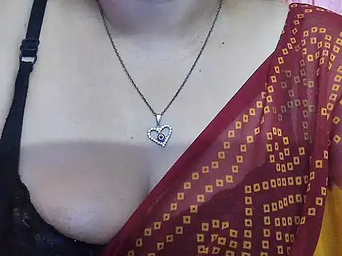 LOVERIAKOL online show from May 2026 10:26:02 AM