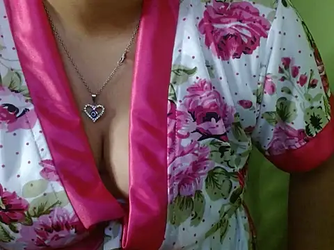 LOVERIAKOL online show from February 2026 05:36:02 PM