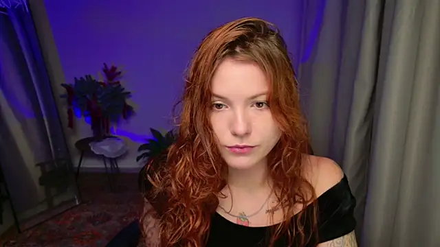 Elsie Ginger online show from December 2025 09:53:02 PM