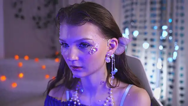 Snapshot of CindyGarrison chatting on November 2025 01:34:01 AM CindyGarrison online show from November 2025 01:34:01 AM